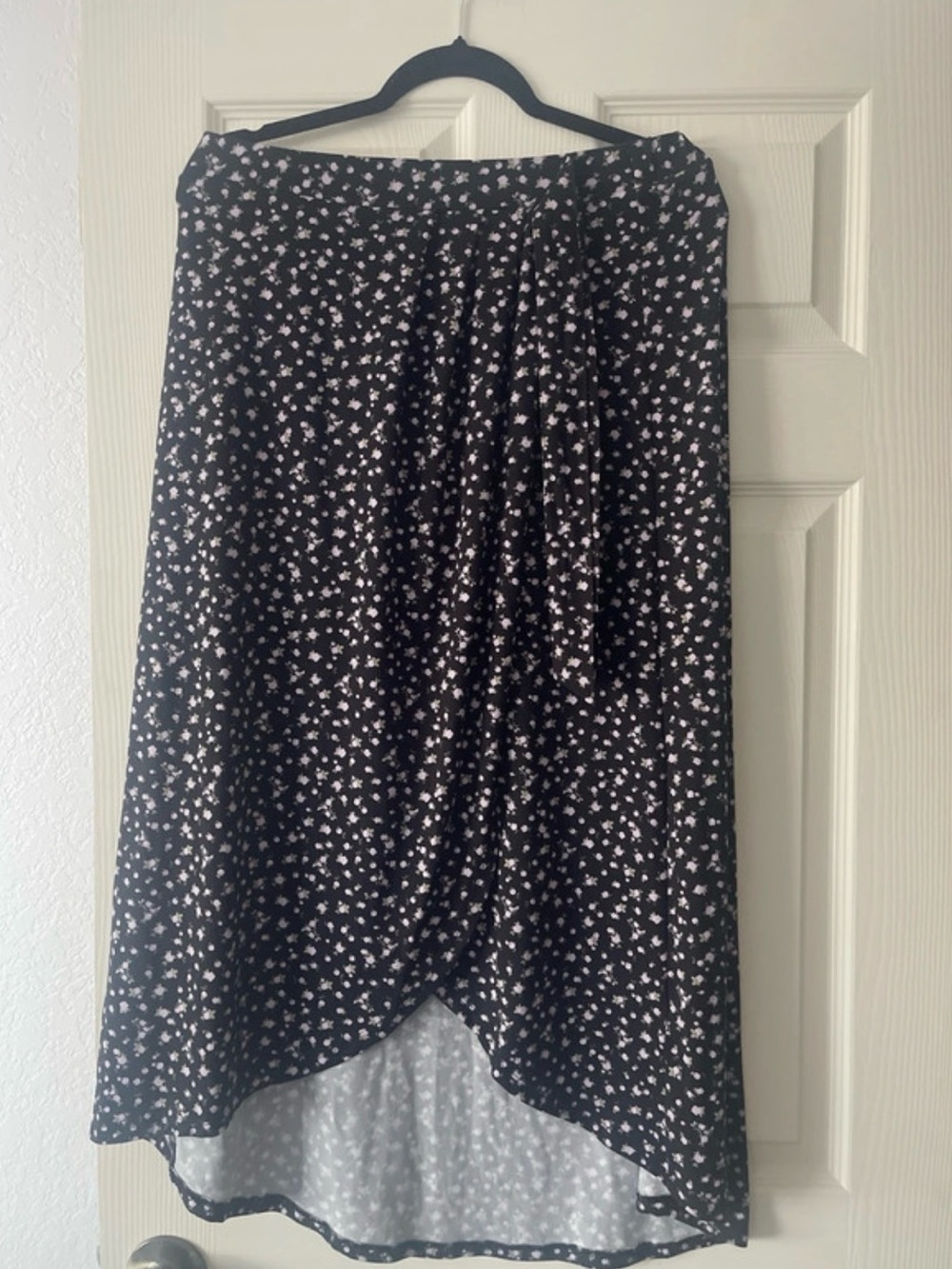 SO Black Floral High-Low Skirt with White Print